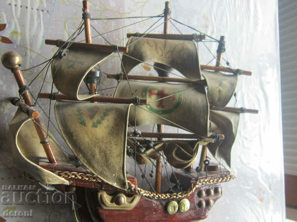 Страхотен платноход кораб шхуна с цена 45.20 лв. | € 23.11 Страхотен платноход кораб шхуна с цена 45.20 лв. | € 23.11