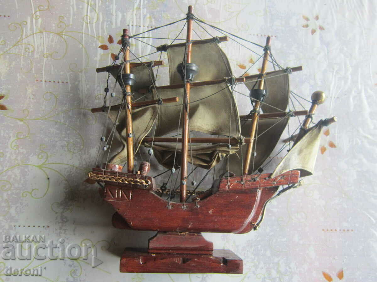 Доставка на Страхотен платноход кораб шхуна Доставка на Страхотен платноход кораб шхуна