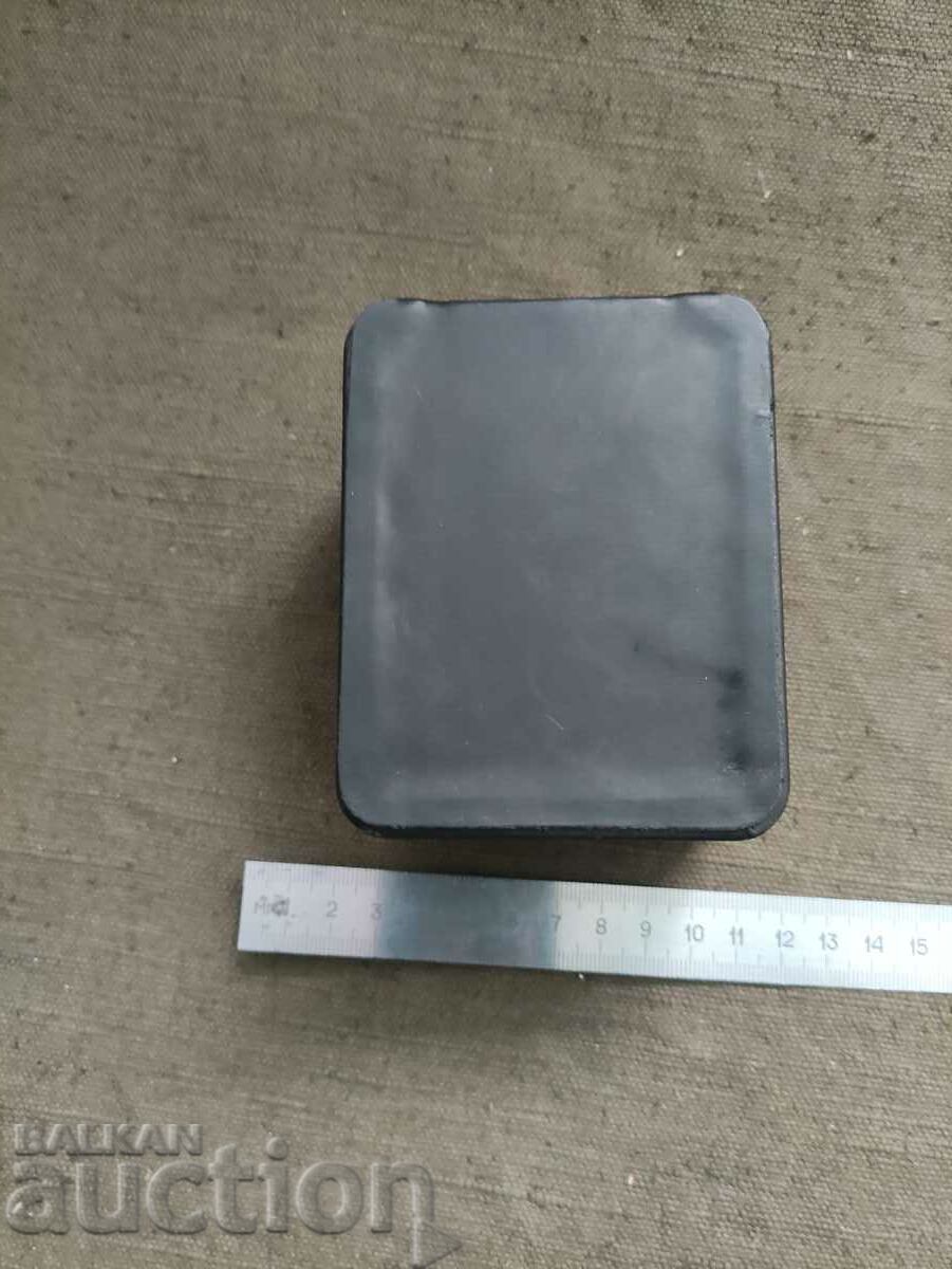 Delivery of Watch or jewelry box Delivery of Watch or jewelry box