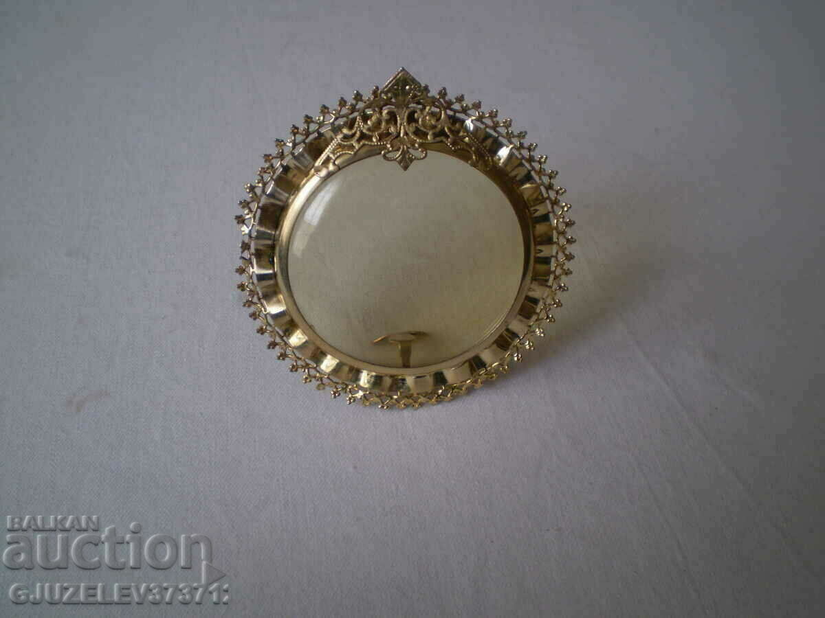 Round European style desktop photo frame Round European style desktop photo frame