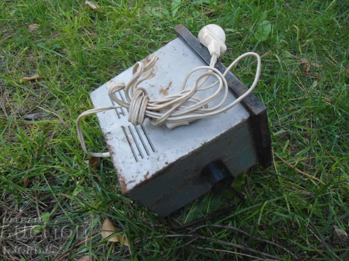 Auction Old lamp, spotlight Auction Old lamp, spotlight