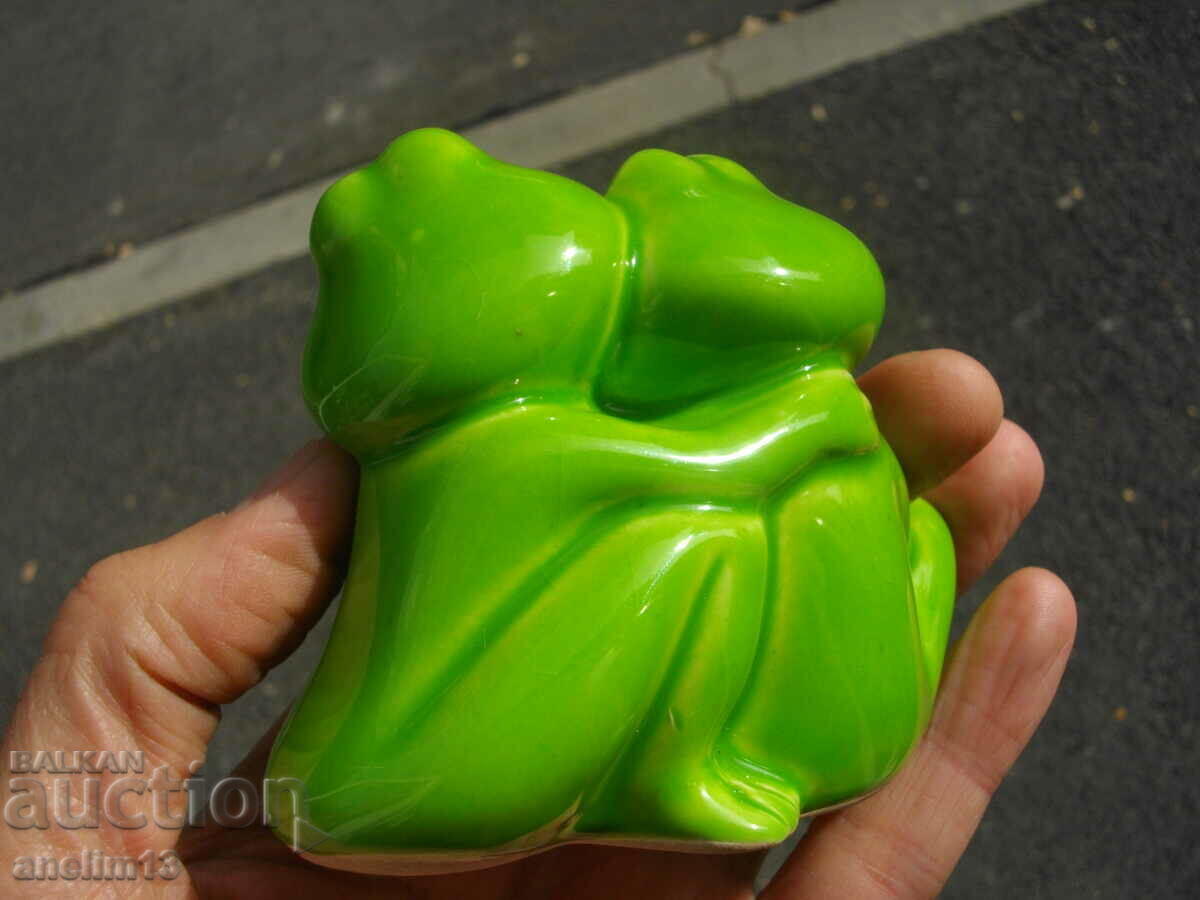 Доставка на СТАР ПОРЦЕЛАН ЖАБКИ Доставка на СТАР ПОРЦЕЛАН ЖАБКИ