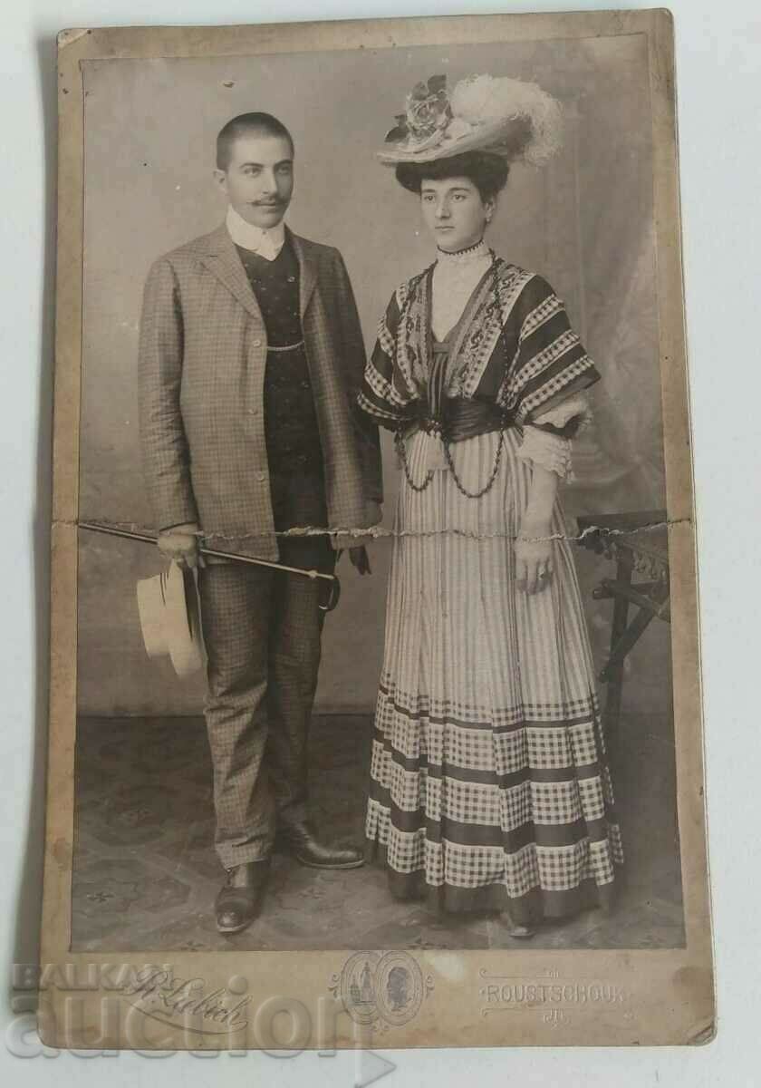 1908 OLD PHOTOGRAPH CARDBOARD FAMILY PORTRAIT KINGDOM