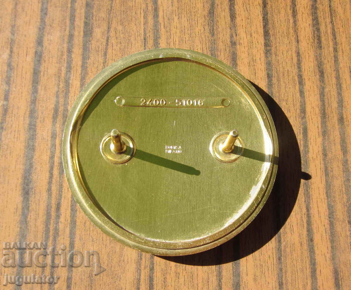 Delivery of car emblem for alfa romeo car alfa romeo Delivery of car emblem for alfa romeo car alfa romeo