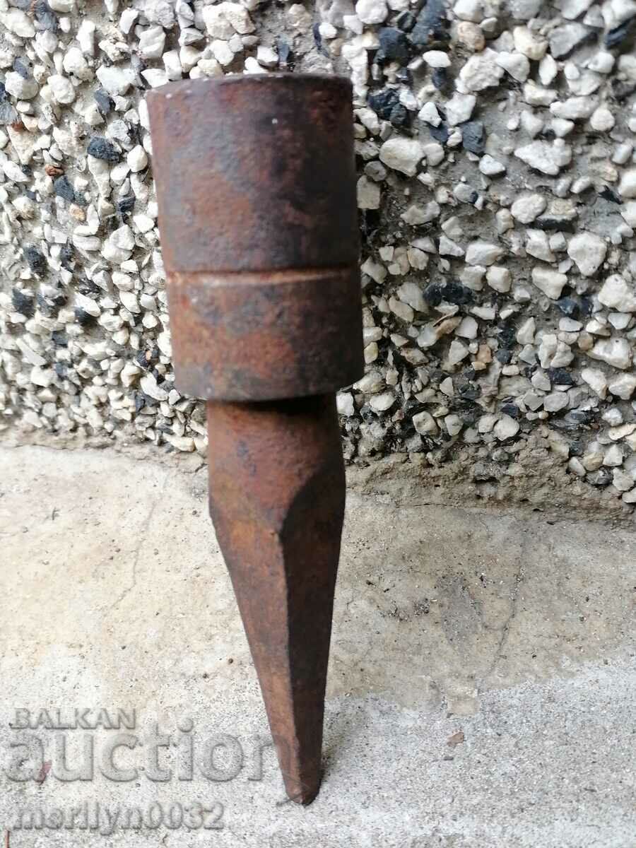 Metal anvil for waving of wrought iron hair with price 39.00 BGN | € 19.94 Metal anvil for waving of wrought iron hair with price 39.00 BGN | € 19.94