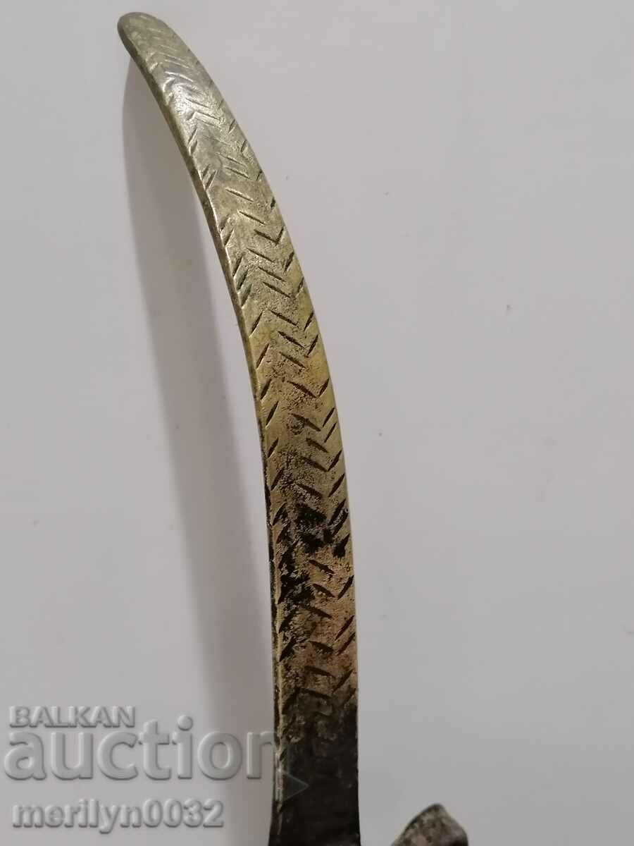 Delivery of An old copper pan, a baker, a tray, a copper pot Delivery of An old copper pan, a baker, a tray, a copper pot