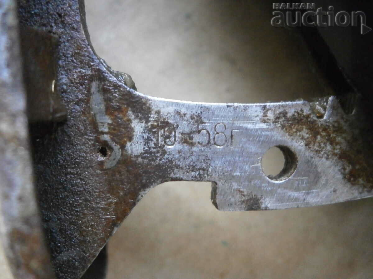 lanternă cu generator dinam URSS 1958 retro vintage - 5 lanternă cu generator dinam URSS 1958 retro vintage - 5