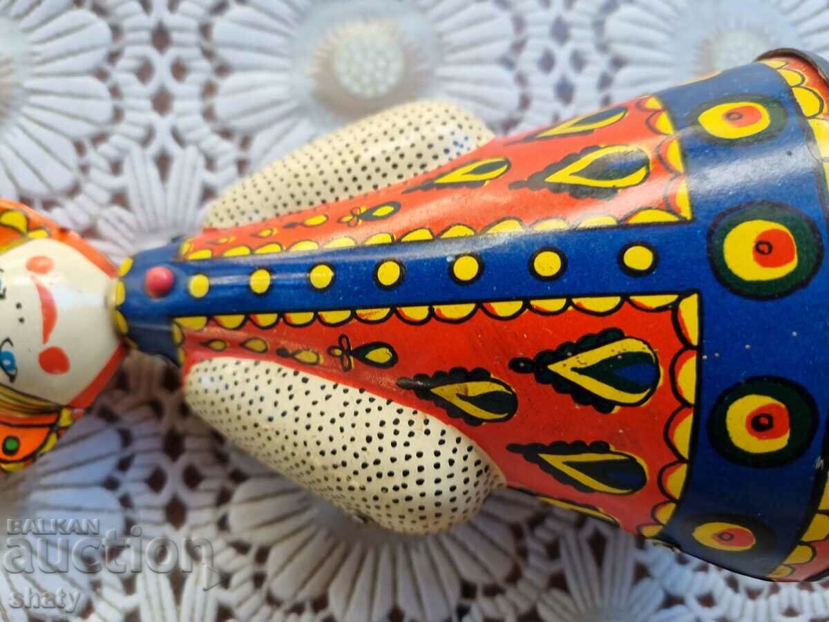 Auction Tin Russian toy Auction Tin Russian toy