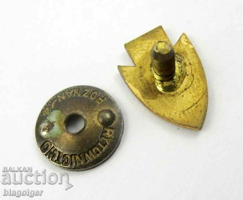 Delivery of OLD SOCCER BADGE-START ASTORIA POLAND-ENAMEL-SCREW Delivery of OLD SOCCER BADGE-START ASTORIA POLAND-ENAMEL-SCREW