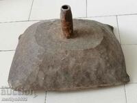 Παλιό χωνί νεροχύτη από ξύλο 140 ετών ξύλινο από το κελάρι