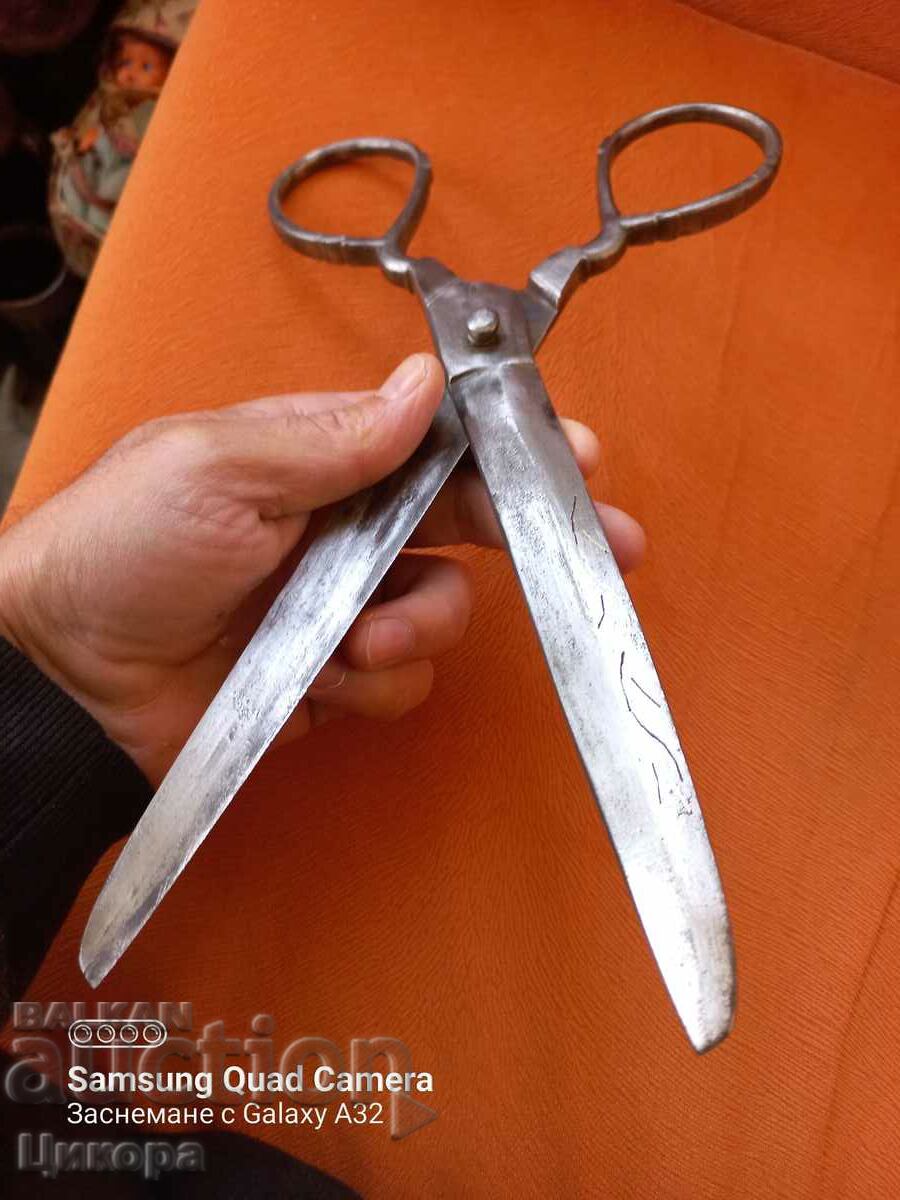 OLD ABBEY SCISSORS STAMPED 1870 - 6 OLD ABBEY SCISSORS STAMPED 1870 - 6