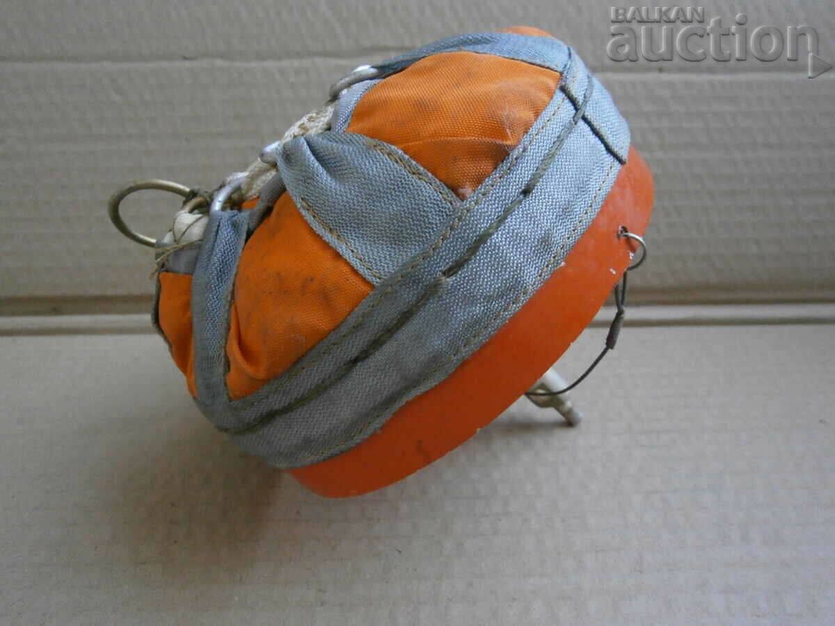 Delivery of vintage mini homing parachute USSR submarine USA Delivery of vintage mini homing parachute USSR submarine USA