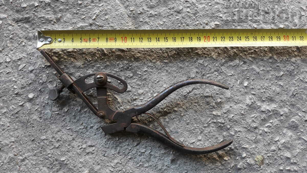 antique pliers tool chapraz - 7 antique pliers tool chapraz - 7