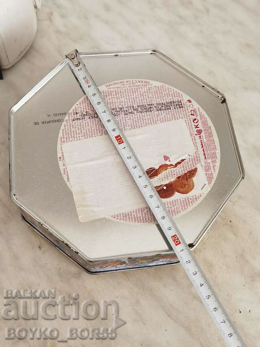 Auction Original Metal Box for Danish Sweets Auction Original Metal Box for Danish Sweets