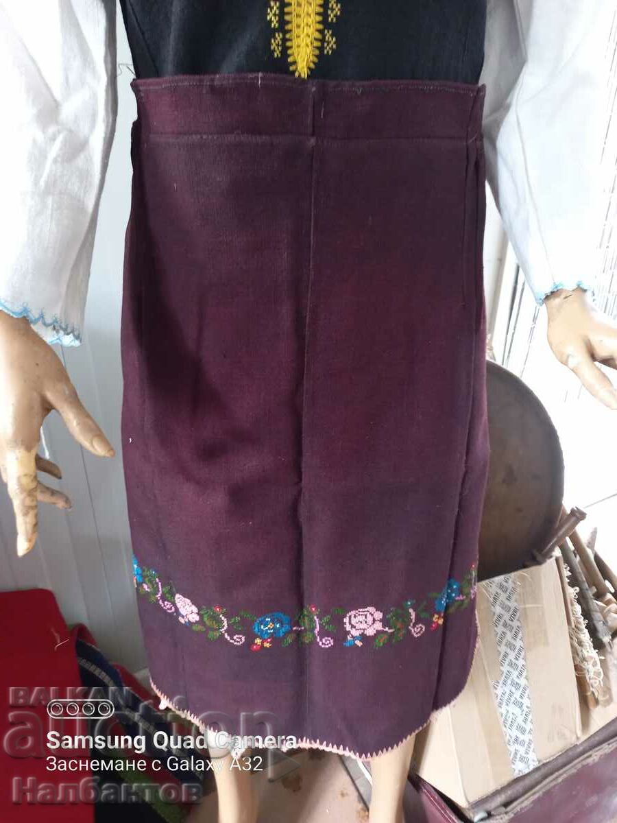 Delivery of STARA THRACIAN FEMALE NOSIA Delivery of STARA THRACIAN FEMALE NOSIA