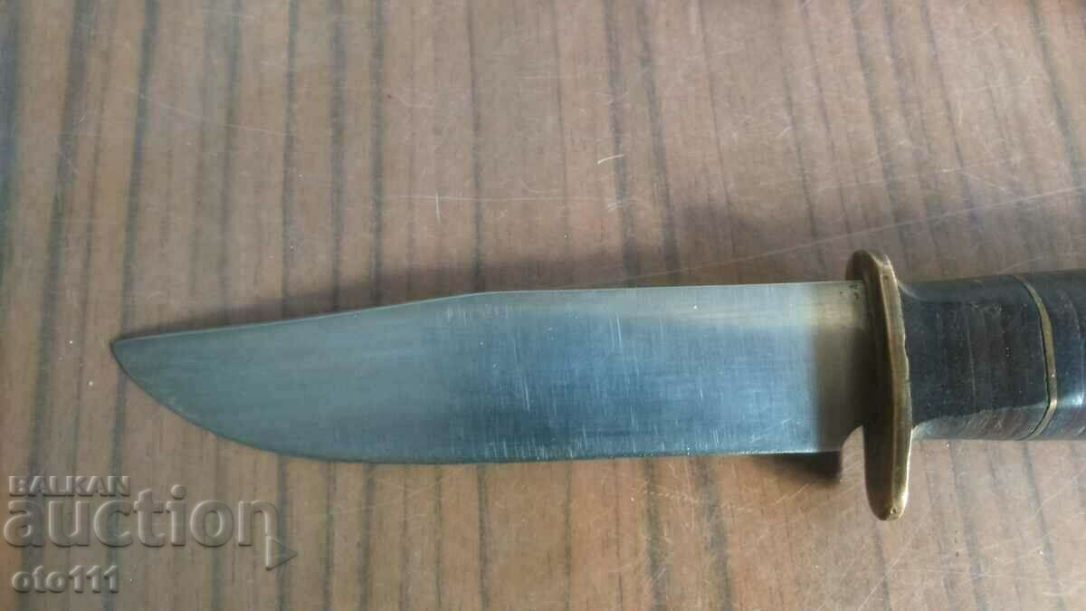 Licitație CUȚIT DE VÂNATOARE VECHI