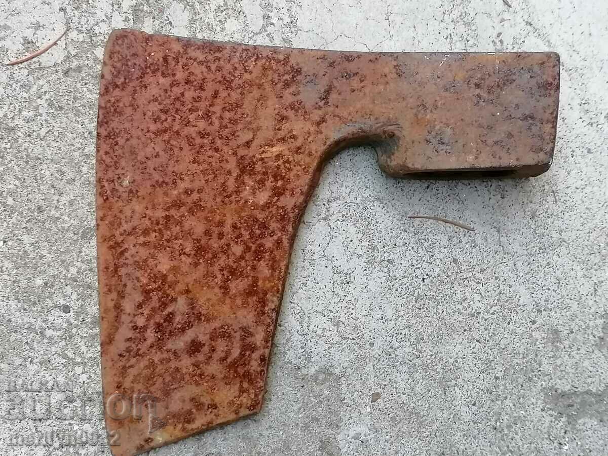 Стара брадва брадвичка без сап сатър ковано желязо с цена 43.00 лв. | € 21.99 Стара брадва брадвичка без сап сатър ковано желязо с цена 43.00 лв. | € 21.99