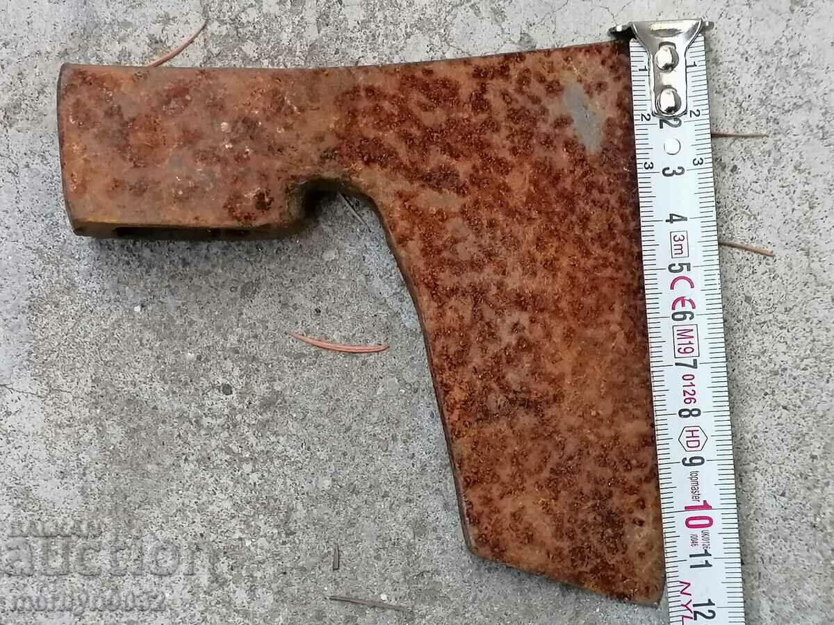 Стара брадва брадвичка без сап сатър ковано желязо - 6 Стара брадва брадвичка без сап сатър ковано желязо - 6