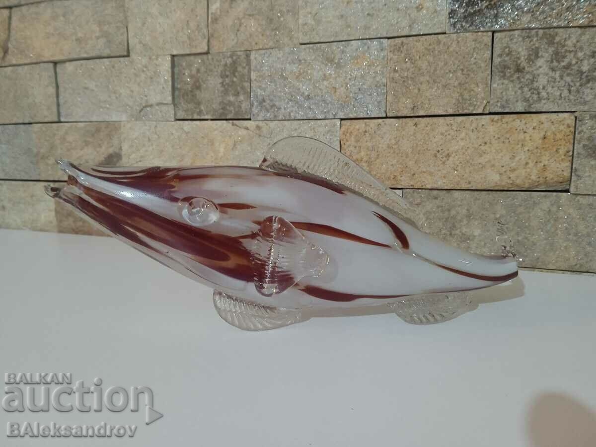 Delivery of Murano glass fish