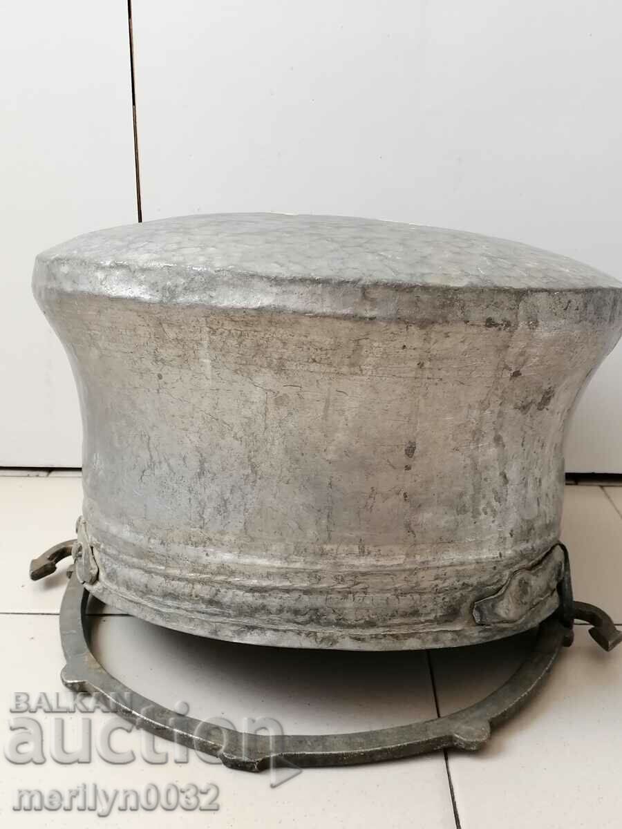 Auction Old cauldron copper vessel copper menace mence Auction Old cauldron copper vessel copper menace mence
