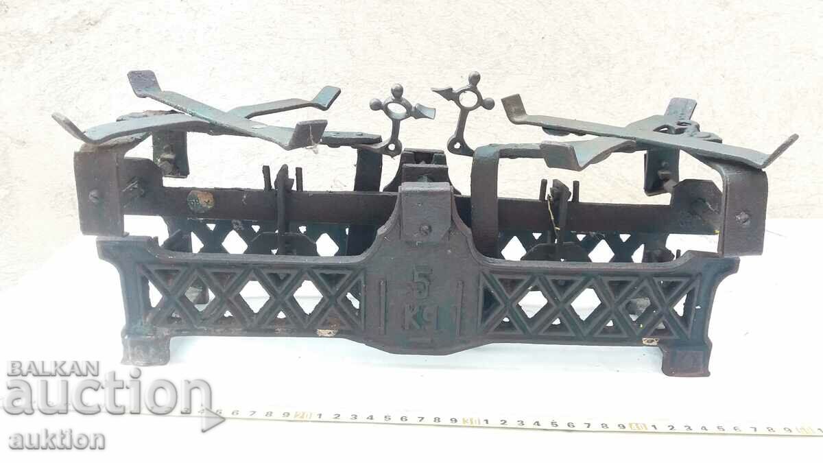 PHARMACIST'S SCALE 5 KG - VIENNA - WORKING - MASSIVE RAILWAY with price 27.99 BGN | € 14.31 PHARMACIST'S SCALE 5 KG - VIENNA - WORKING - MASSIVE RAILWAY with price 27.99 BGN | € 14.31