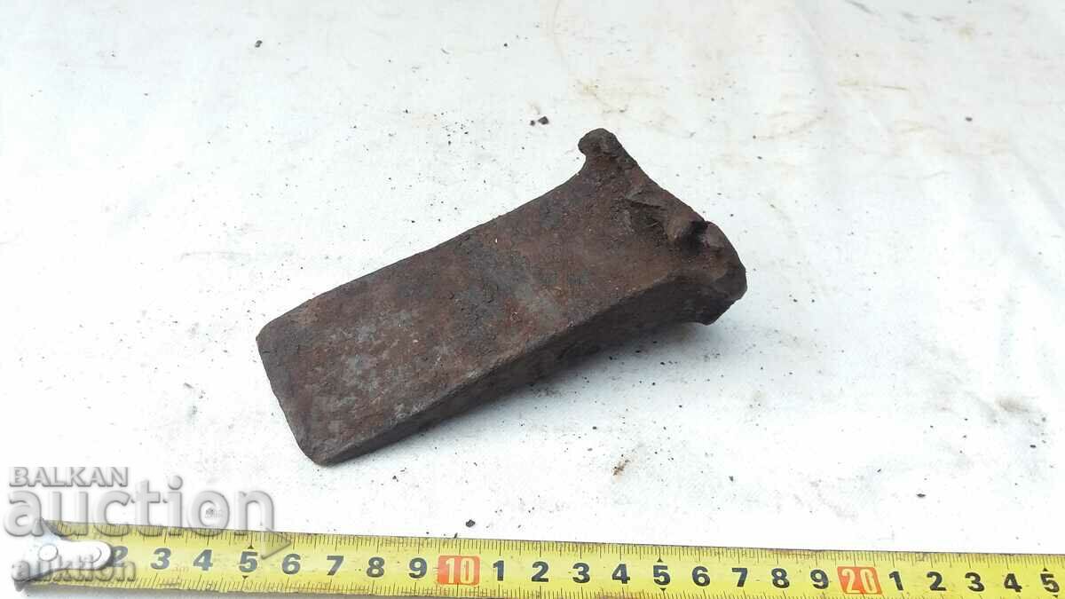 SOLID FORGED RENAISSANCE CUTTER, WEDGE with price 3.99 BGN | € 2.04 SOLID FORGED RENAISSANCE CUTTER, WEDGE with price 3.99 BGN | € 2.04