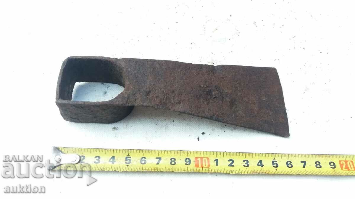WROUGHT SMALL HOE, HOE TOOL with price 1.99 BGN | € 1.02 WROUGHT SMALL HOE, HOE TOOL with price 1.99 BGN | € 1.02