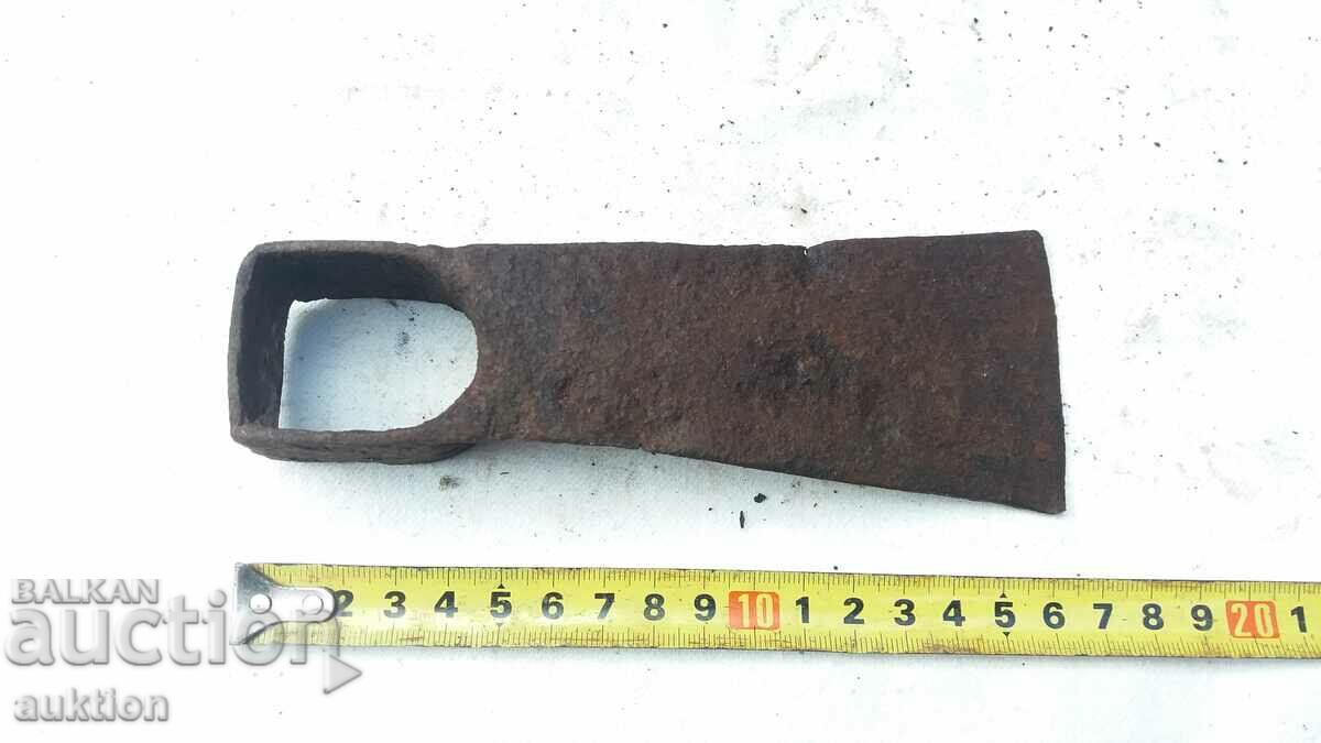 Delivery of WROUGHT SMALL HOE, HOE TOOL Delivery of WROUGHT SMALL HOE, HOE TOOL