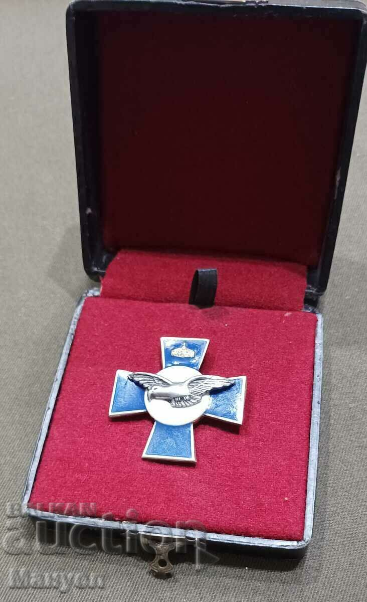 Стар военен ,пилотски ,нагръден знак. с цена 260.00 лв. | € 132.94 Стар военен ,пилотски ,нагръден знак. с цена 260.00 лв. | € 132.94