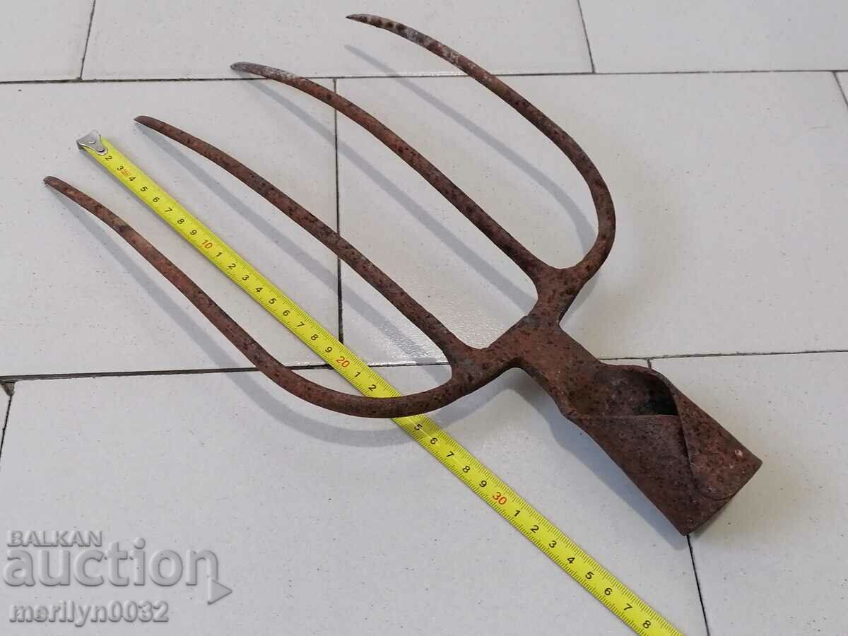 Delivery of Old villa, wrought iron instrument Delivery of Old villa, wrought iron instrument