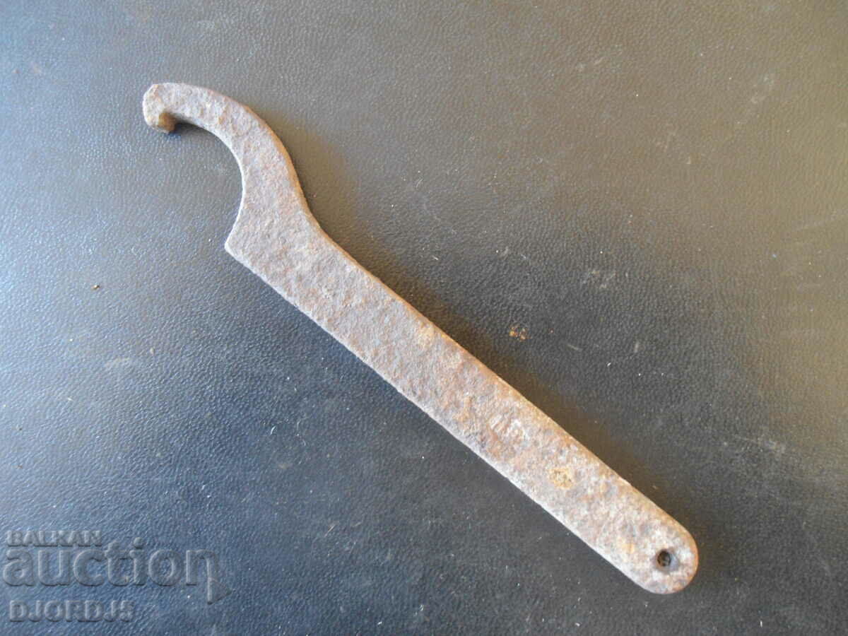 Old key with price 2.00 BGN | € 1.02 Old key with price 2.00 BGN | € 1.02