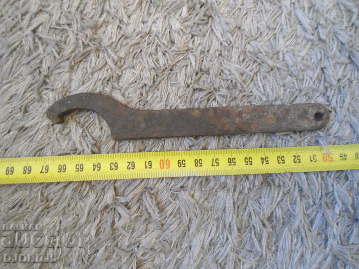 Auction Old key Auction Old key