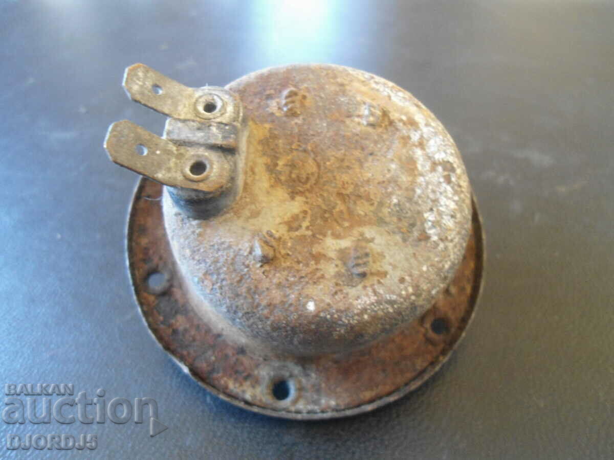 Auction  Old thrombus for a motorcycle