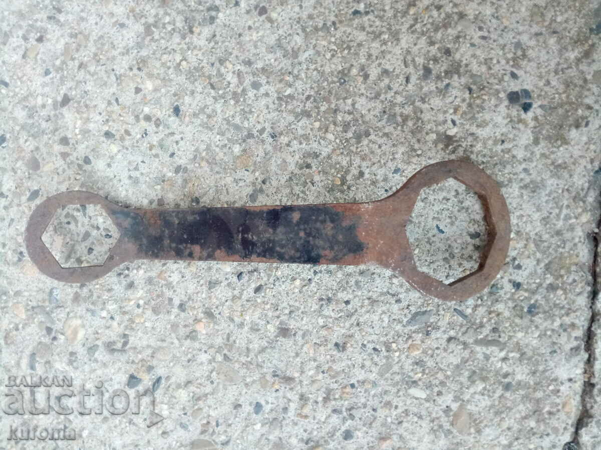 Old wagon key
