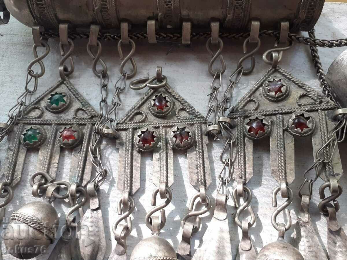 Auction A huge Ottoman renaissance jeweled muska flaunts a sachan Auction A huge Ottoman renaissance jeweled muska flaunts a sachan