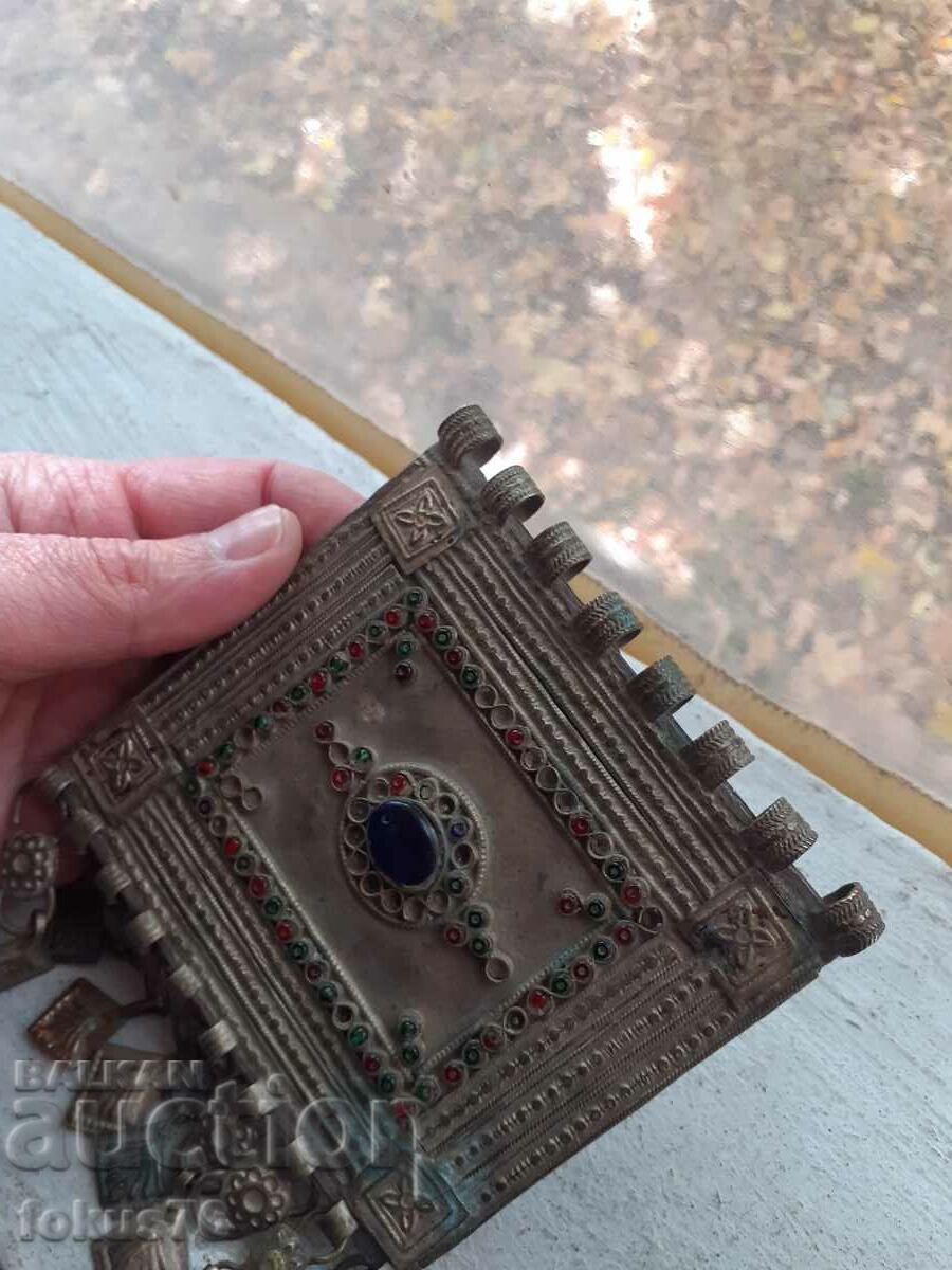 Delivery of A large Ottoman renaissance jeweled musket flecked sachan Delivery of A large Ottoman renaissance jeweled musket flecked sachan