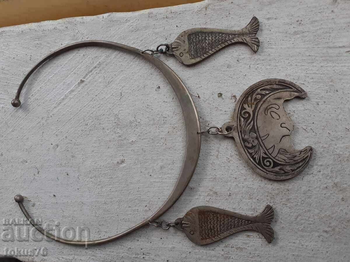 Δημοπρασία Κολιέ κολιέ με λαιμό βερβερικό κολιέ Δημοπρασία Κολιέ κολιέ με λαιμό βερβερικό κολιέ