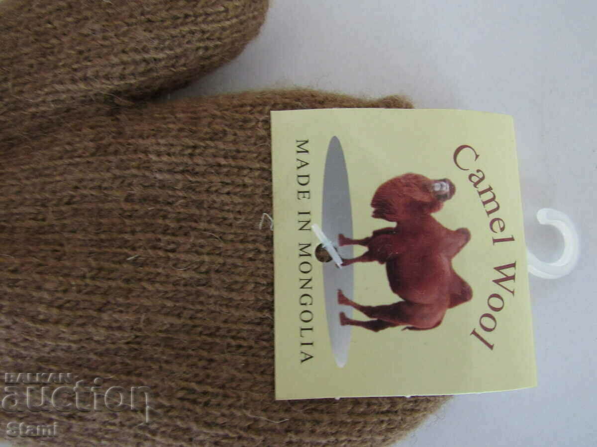 Machine-Knitted Camel One-Finger Kid's Gloves, with price 19.00 BGN | € 9.71 Machine-Knitted Camel One-Finger Kid's Gloves, with price 19.00 BGN | € 9.71