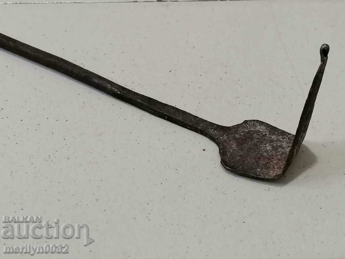 Auction  Rye for stove and fireplace, wrought iron, dilaf,