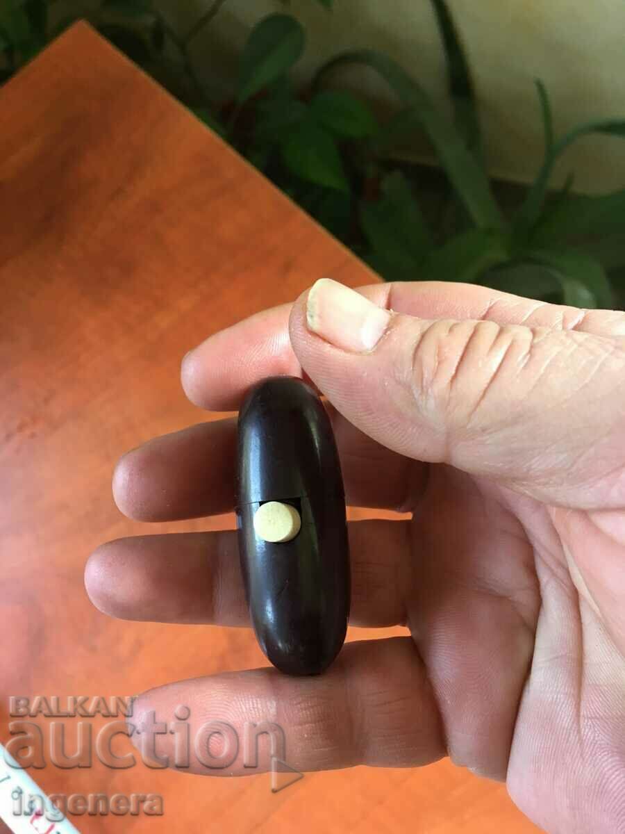 Auction KEY LAZY RETRO BAKELITE Auction KEY LAZY RETRO BAKELITE