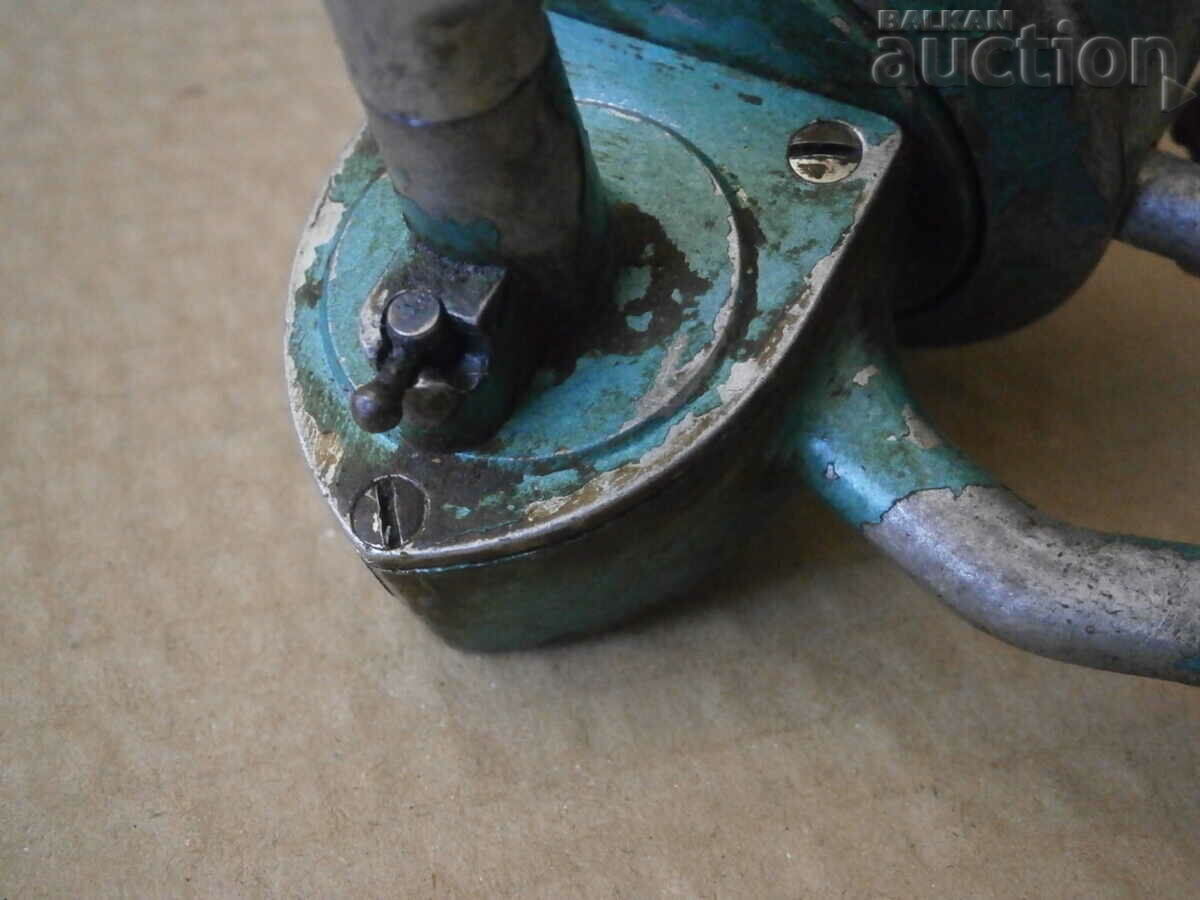 Доставка на "TOKOZ" STABIL IV ретро винтидж рибарска макара Доставка на "TOKOZ" STABIL IV ретро винтидж рибарска макара