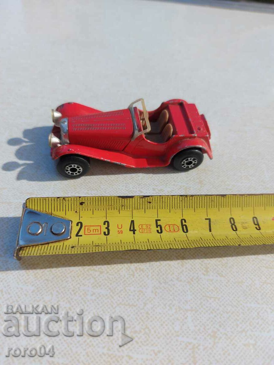 MATCHBOX - 1982 - MADE IN MACAU - 5 MATCHBOX - 1982 - MADE IN MACAU - 5