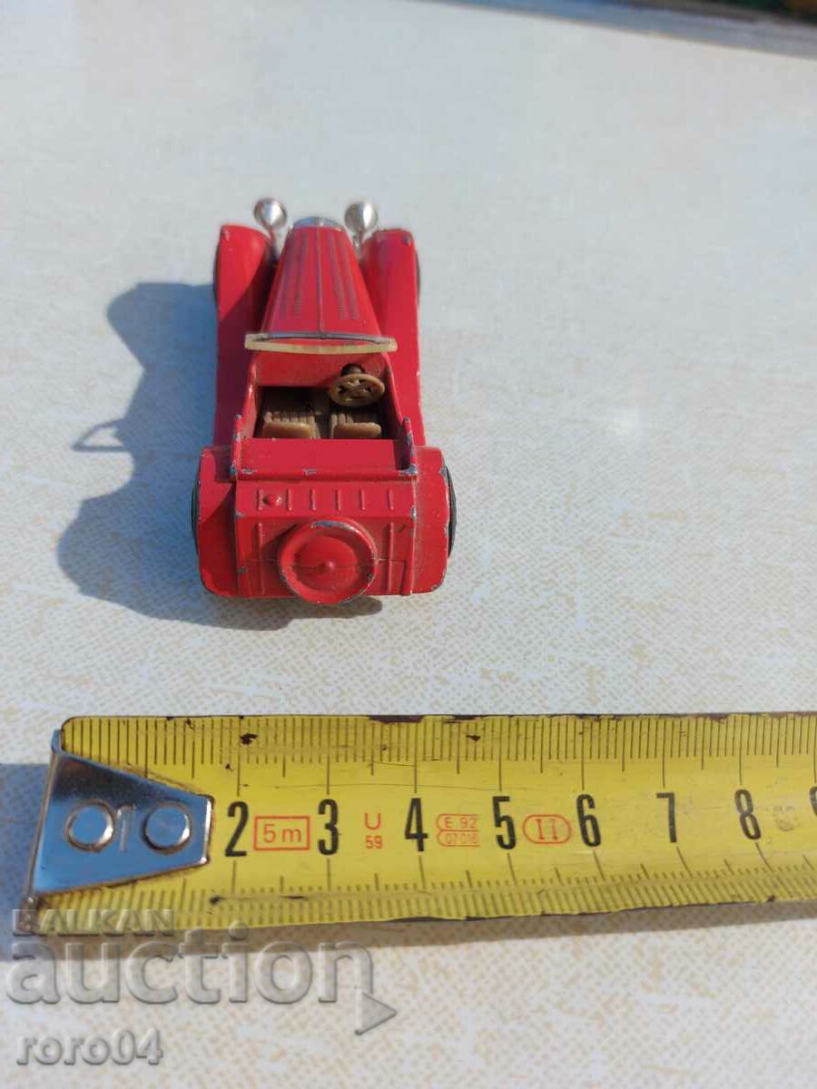 MATCHBOX - 1982 - MADE IN MACAU - 6 MATCHBOX - 1982 - MADE IN MACAU - 6