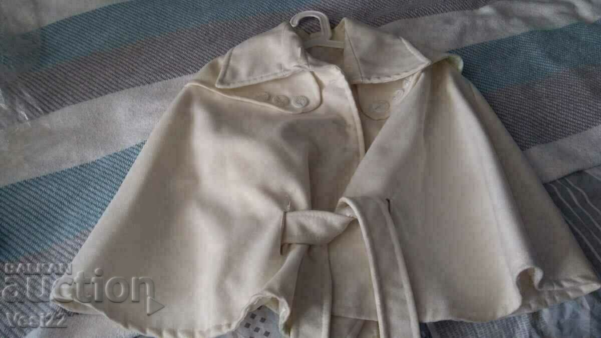 Късо палто бяло