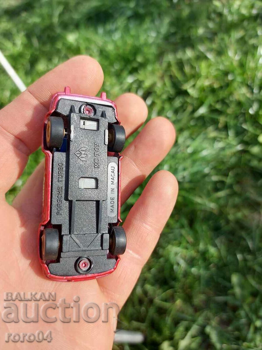 Auction PORSCHE TURBO - MS TOY - MADE IN MACAU Auction PORSCHE TURBO - MS TOY - MADE IN MACAU