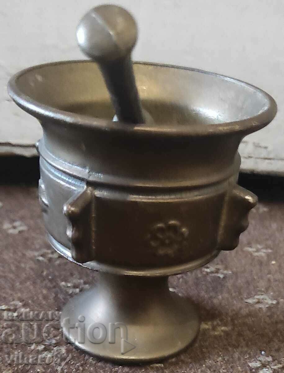 Auction  Old bronze mortar