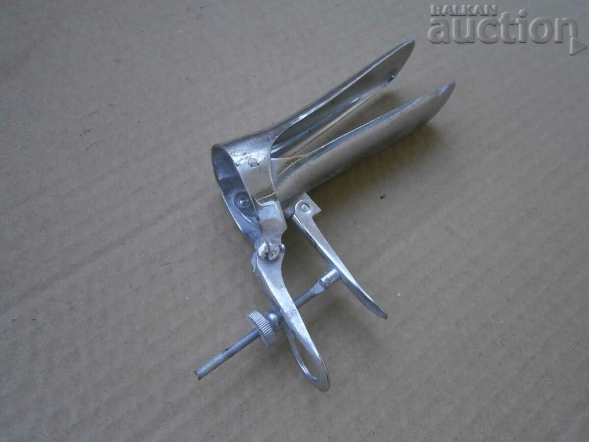 Auction  Medical instruments gynecology