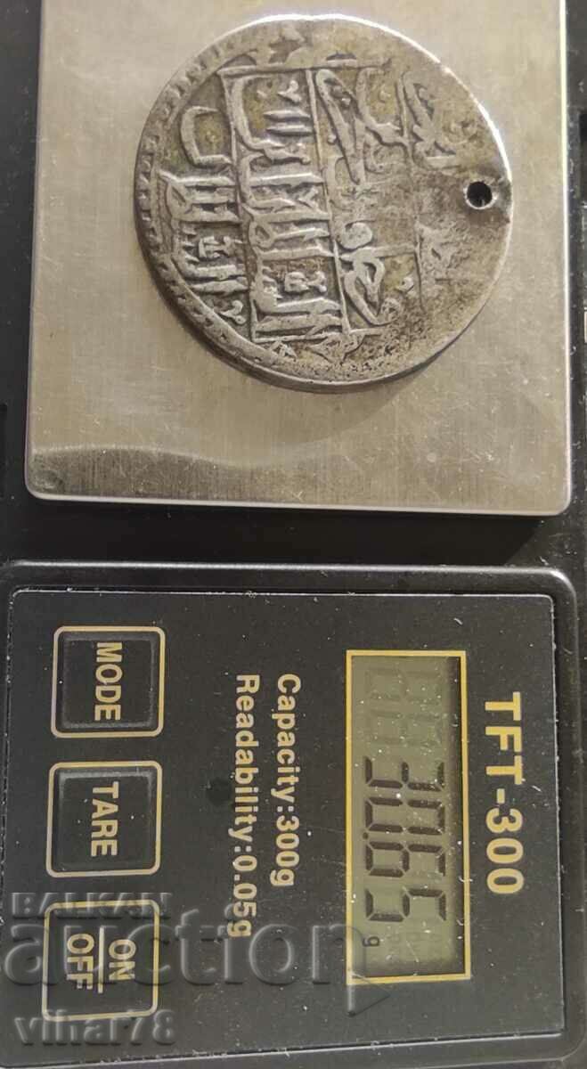 Παράδοση παλιό μεγάλο ασημένιο οθωμανικό νόμισμα Παράδοση παλιό μεγάλο ασημένιο οθωμανικό νόμισμα