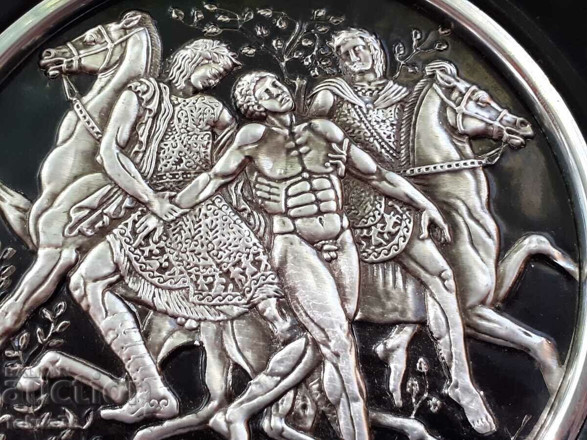 Delivery of Old porcelain collectible plate HALANDRI GREECE Delivery of Old porcelain collectible plate HALANDRI GREECE