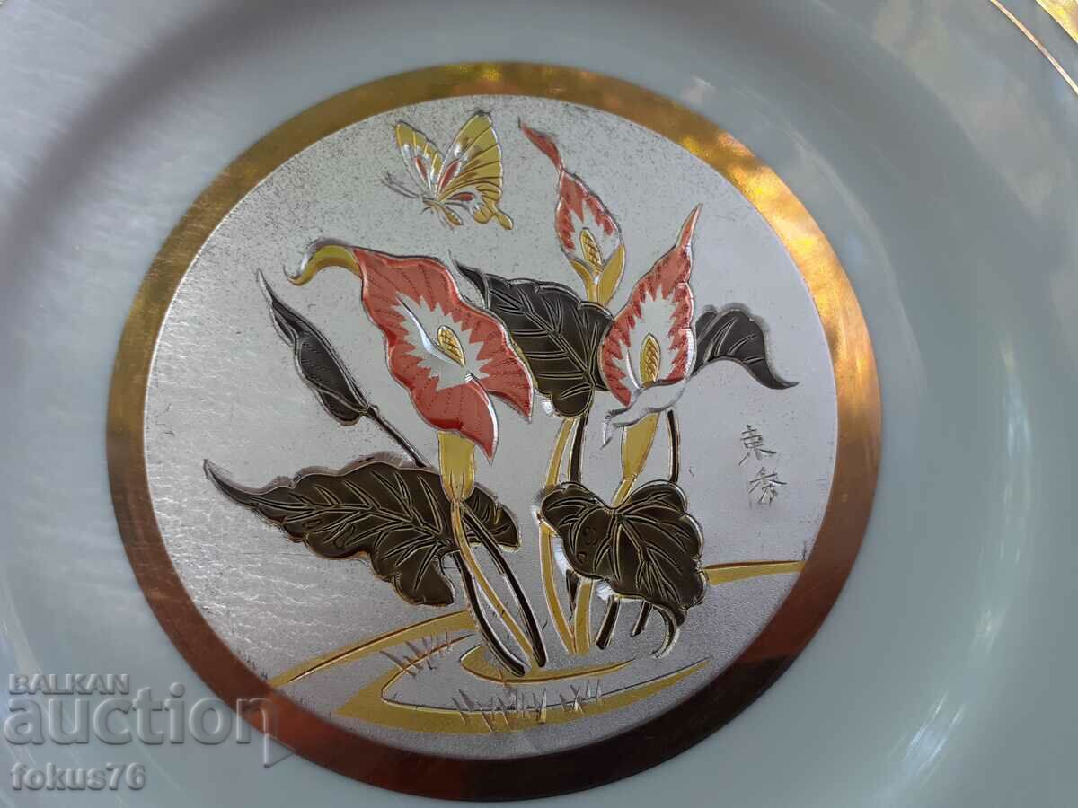 Аукцион Стар порцелан колекционерска чиния JAPAN Аукцион Стар порцелан колекционерска чиния JAPAN